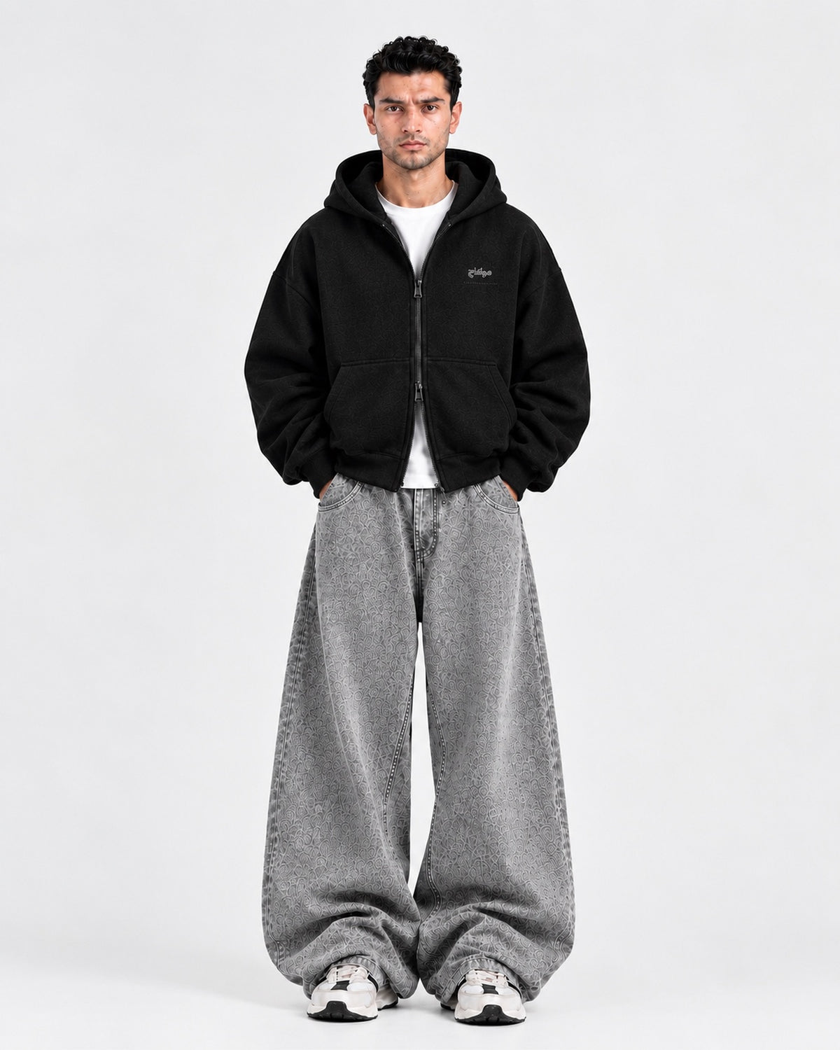 MONTAGE Oversized Zip-Up Hoodie
